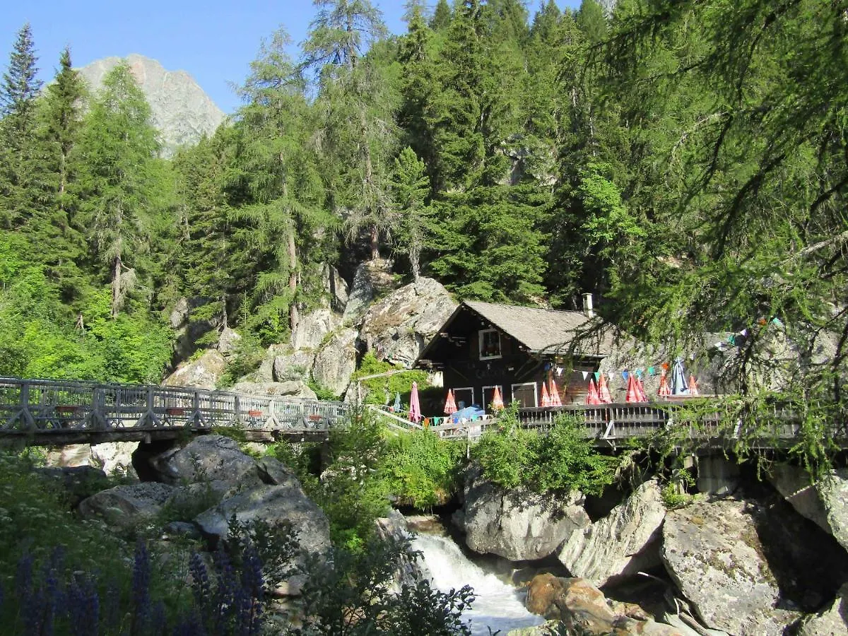 Les Grands Montets Hotel & Spa Chamonix
